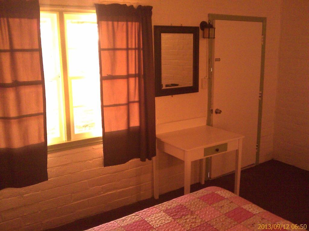 تيهاتشابي Ranch Motel الغرفة الصورة