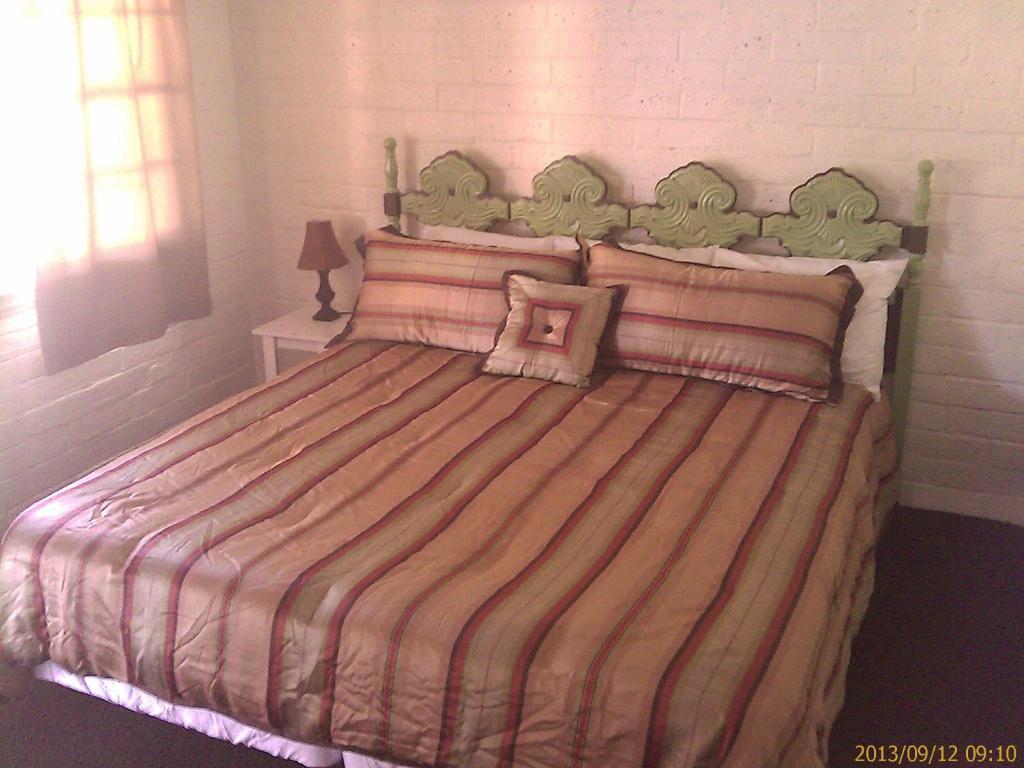 تيهاتشابي Ranch Motel الغرفة الصورة